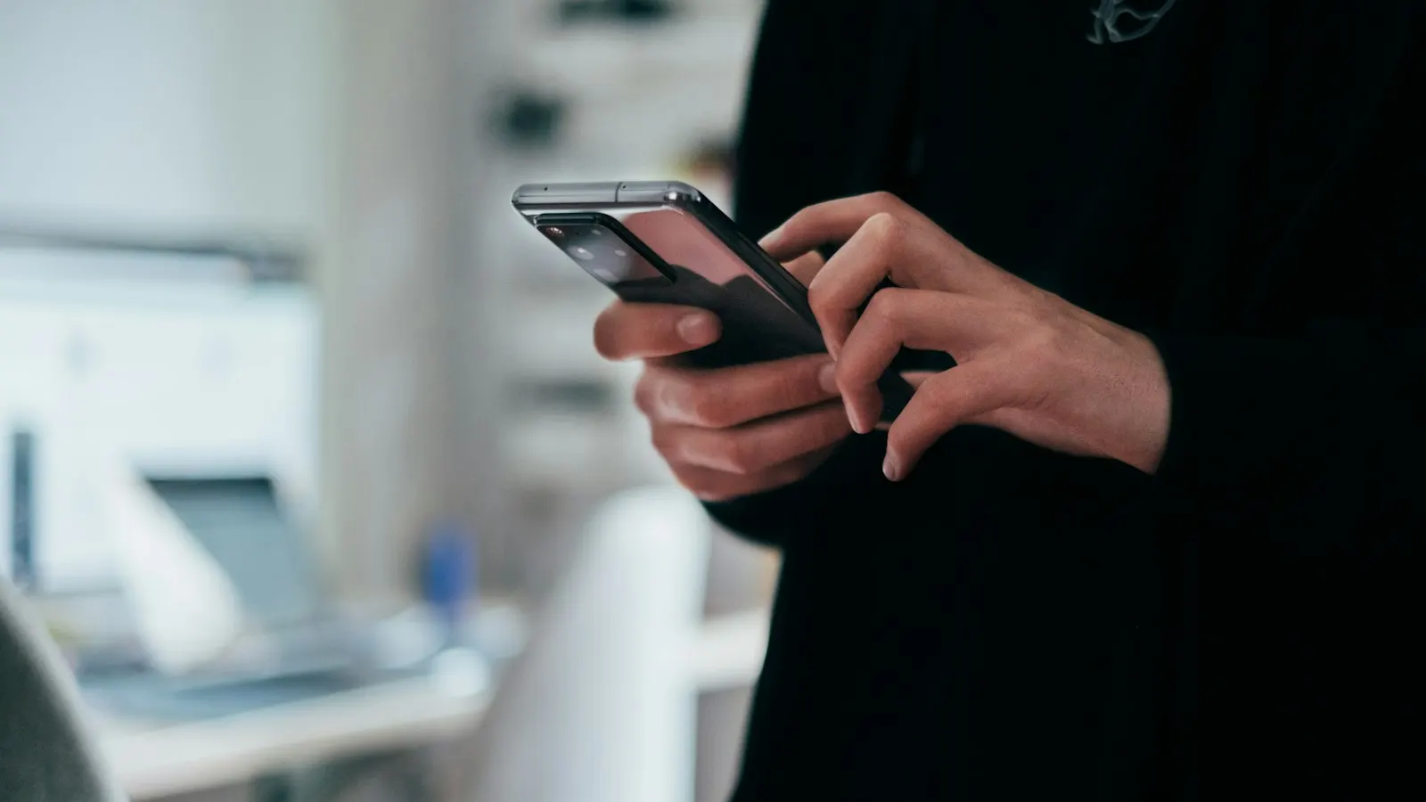 When a Homeowner Asks ChatGPT for a Plumber, Who Gets Named?